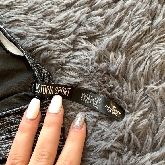 VS sports bra - Picture 3 of 3